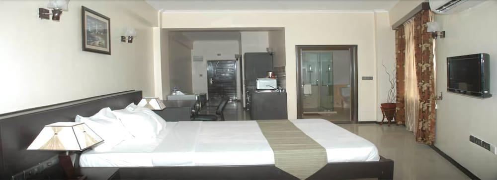 Hotel Sapphire Dar es Salaam Exterior foto