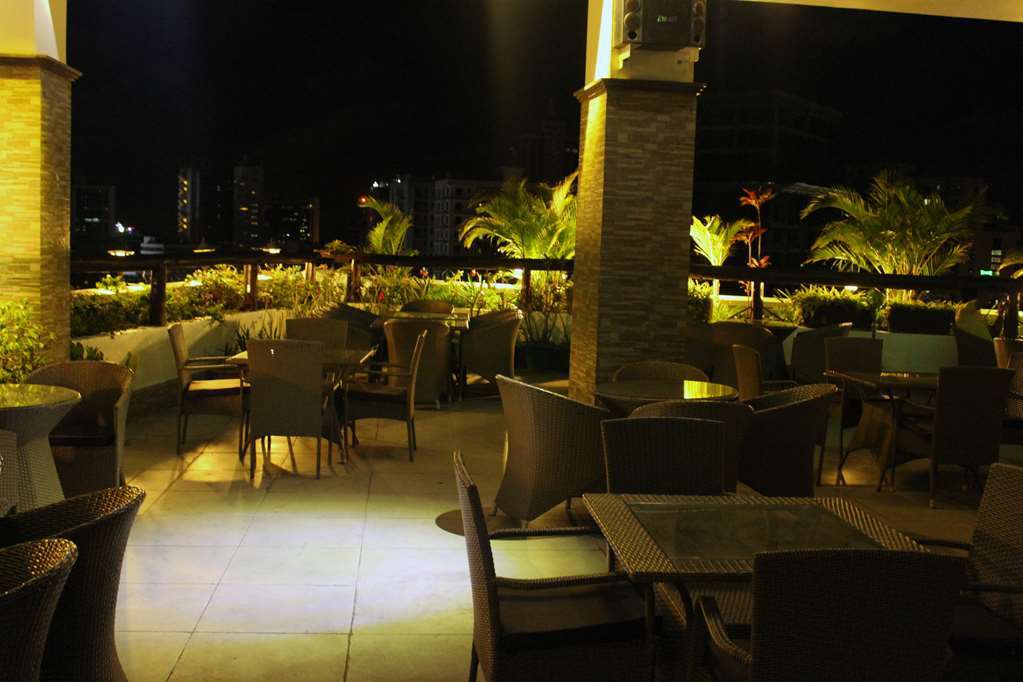 Hotel Sapphire Dar es Salaam Restaurante foto